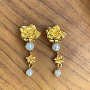 Rose and pearl drop earrings
